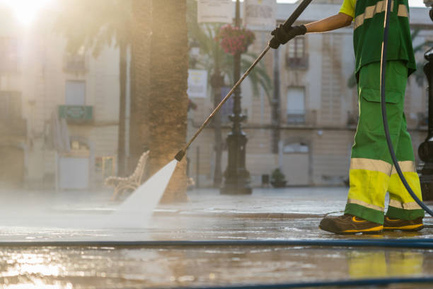 Best Pool Deck Cleaning in Euclid, OH